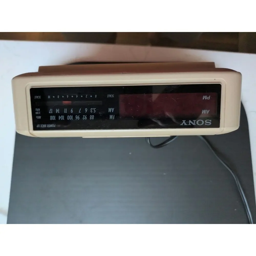 Vintage Sony Dream Machine ICF-C240 Digital AM/FM Clock Radio Tested Working